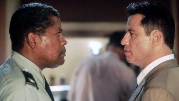 escena de Jhon Travolta en La Hija Del General